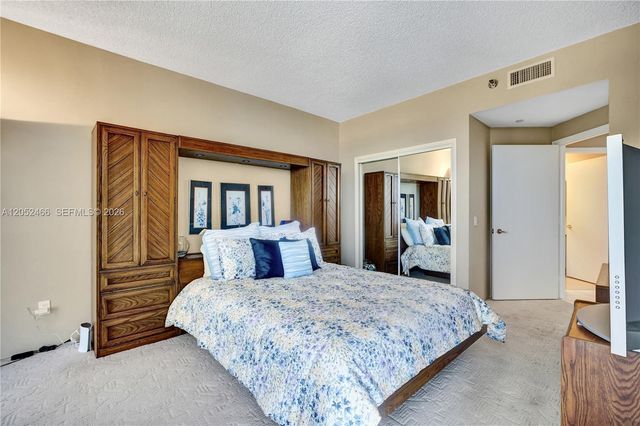 21150 Point Pl 805, Aventura, FL 33180
