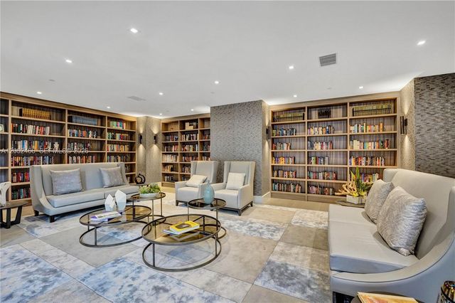 21150 Point Pl 805, Aventura, FL 33180