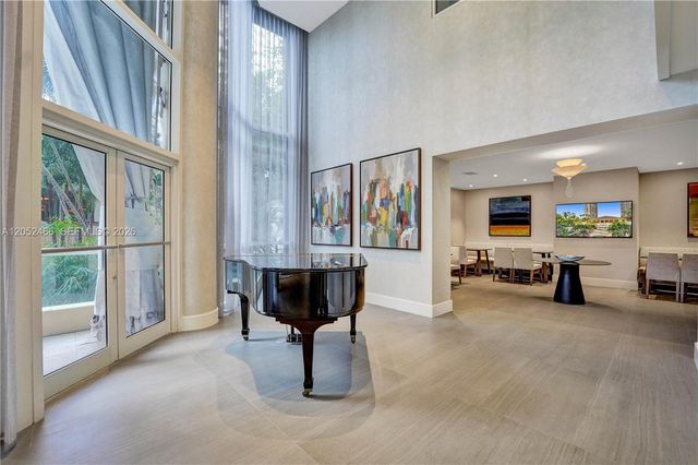 21150 Point Pl 805, Aventura, FL 33180