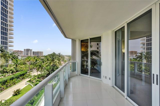 21150 Point Pl 805, Aventura, FL 33180