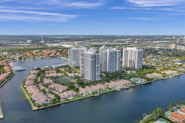 21150 Point Pl 805, Aventura, FL 33180