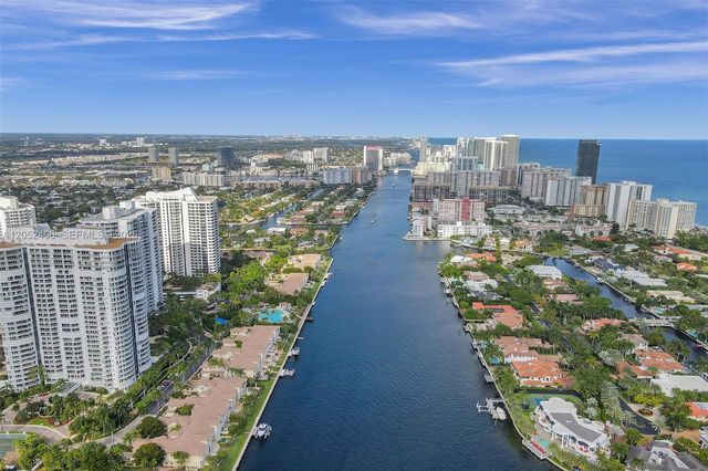 21150 Point Pl 805, Aventura, FL 33180