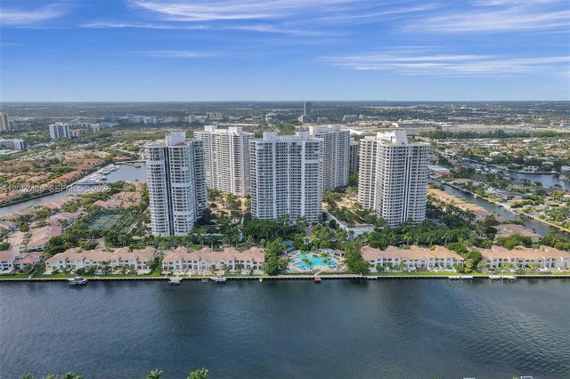 21150 Point Pl 805, Aventura, FL 33180