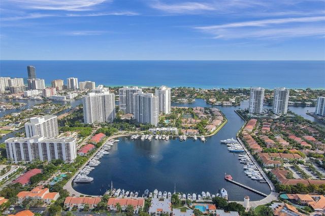 21150 Point Pl 805, Aventura, FL 33180