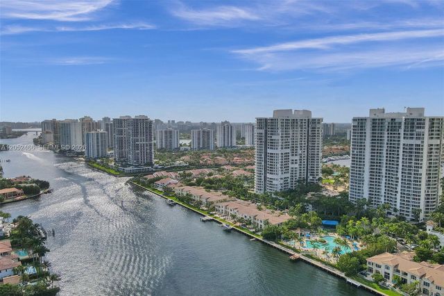 21150 Point Pl 805, Aventura, FL 33180