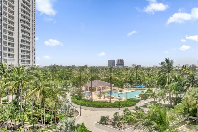 21150 Point Pl 805, Aventura, FL 33180