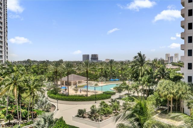 21150 Point Pl 805, Aventura, FL 33180