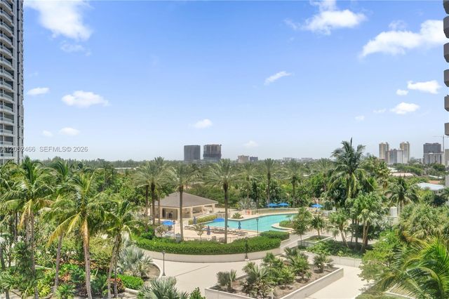 21150 Point Pl 805, Aventura, FL 33180