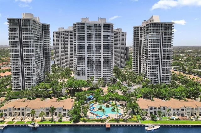 21150 Point Pl 805, Aventura, FL 33180