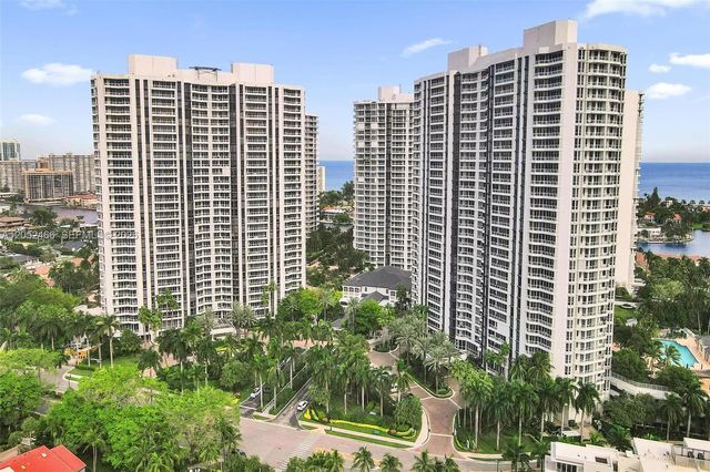 21150 Point Pl 805, Aventura, FL 33180