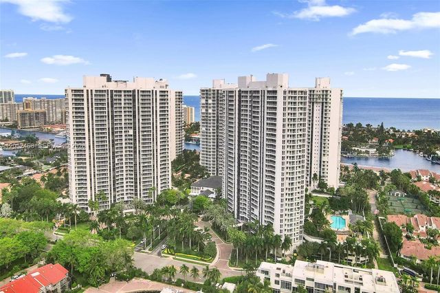 21150 Point Pl 805, Aventura, FL 33180