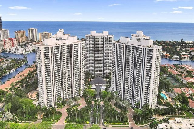 21150 Point Pl 805, Aventura, FL 33180