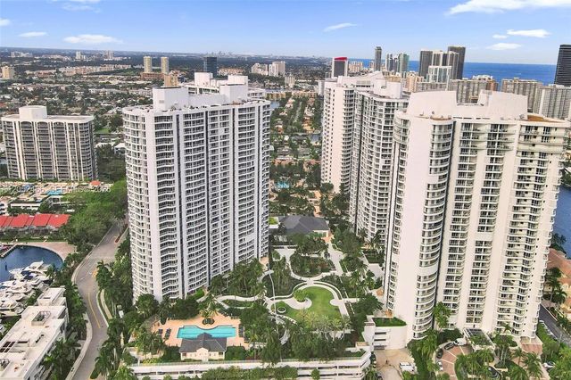 21150 Point Pl 805, Aventura, FL 33180
