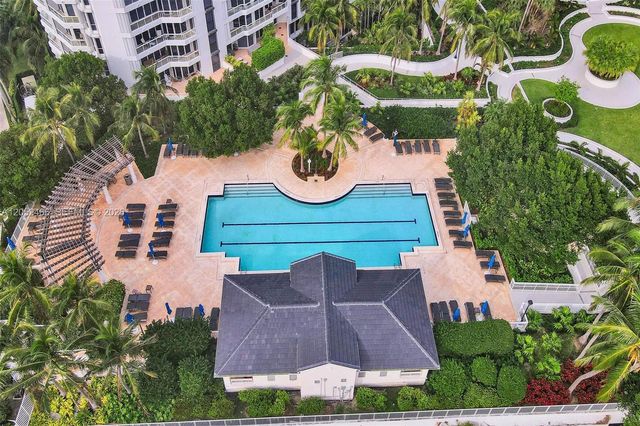 21150 Point Pl 805, Aventura, FL 33180