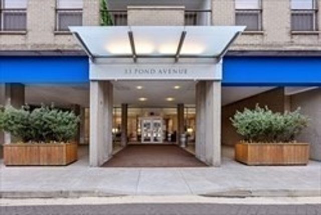 33 Pond Avenue 312, Brookline, MA 02445