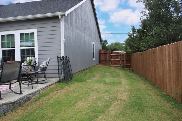 4403 Mountain Hollow Drive, Granbury, TX 76048