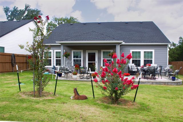 4403 Mountain Hollow Drive, Granbury, TX 76048
