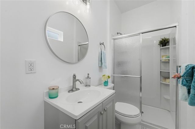 655 W 112th St, Los Angeles, CA 90044