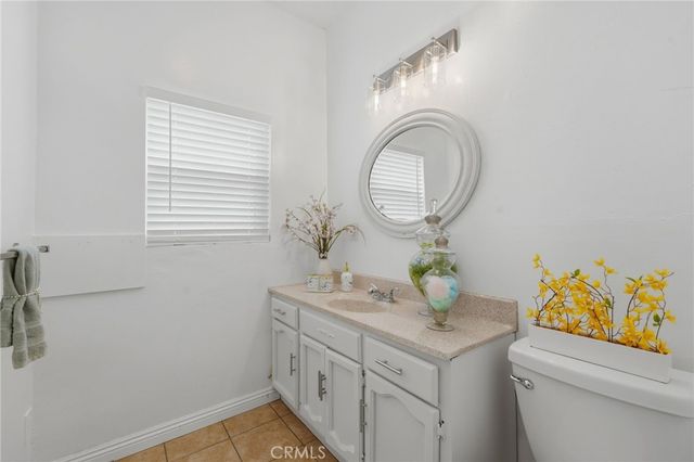 655 W 112th St, Los Angeles, CA 90044