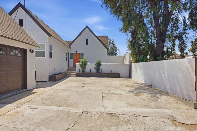 655 W 112th St, Los Angeles, CA 90044