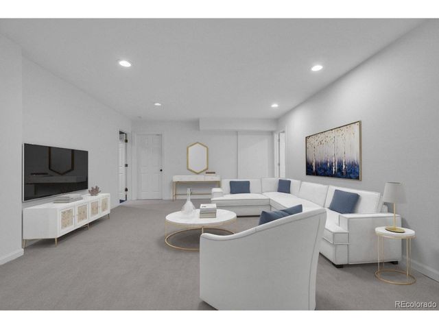 4600 S Columbine Ct, Englewood, CO 80113