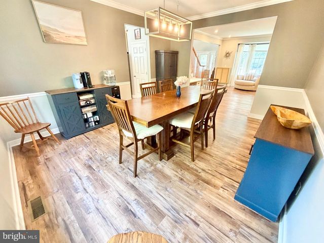 12 MILLINGTON CT, Columbus, NJ 08022