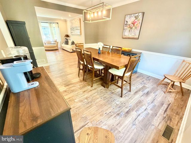 12 MILLINGTON CT, Columbus, NJ 08022