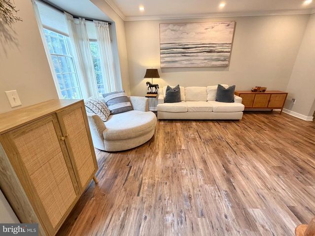12 MILLINGTON CT, Columbus, NJ 08022
