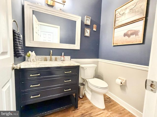 12 MILLINGTON CT, Columbus, NJ 08022