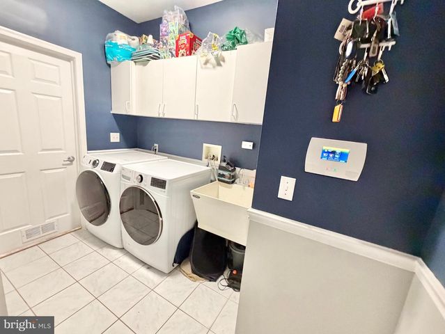 12 MILLINGTON CT, Columbus, NJ 08022
