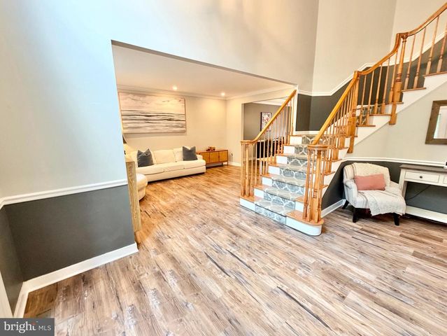 12 MILLINGTON CT, Columbus, NJ 08022