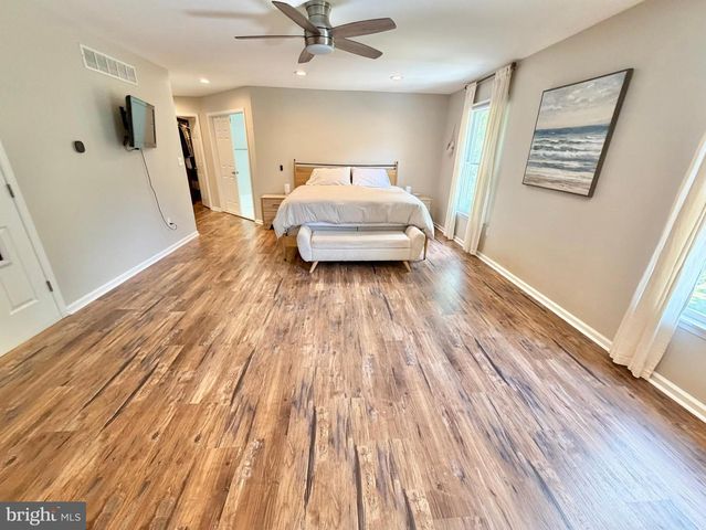 12 MILLINGTON CT, Columbus, NJ 08022