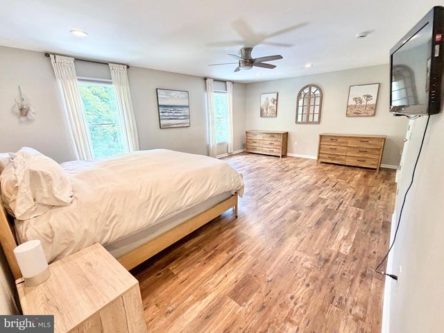 12 MILLINGTON CT, Columbus, NJ 08022