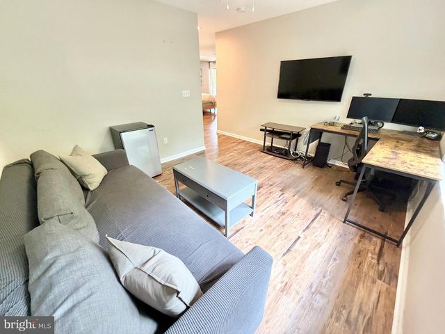 12 MILLINGTON CT, Columbus, NJ 08022