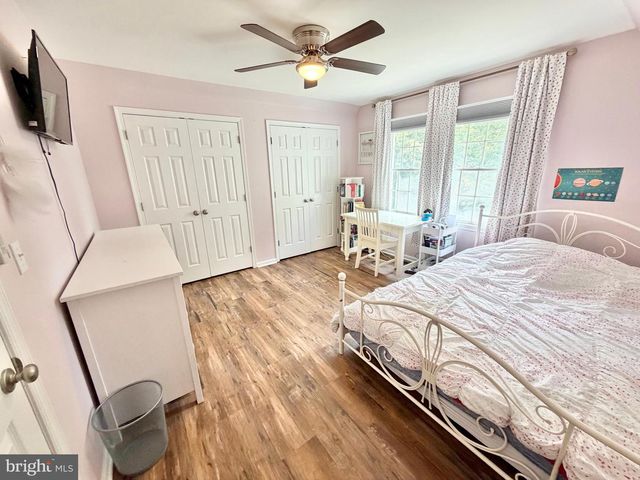 12 MILLINGTON CT, Columbus, NJ 08022
