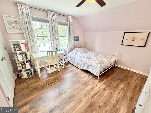 12 MILLINGTON CT, Columbus, NJ 08022