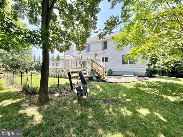 12 MILLINGTON CT, Columbus, NJ 08022