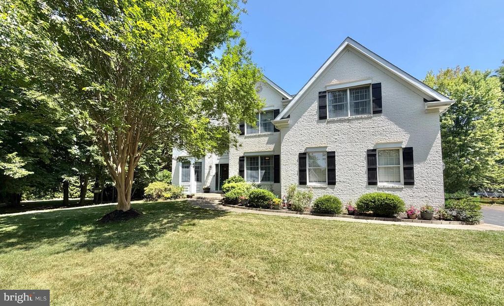 12 MILLINGTON CT, Columbus, NJ 08022