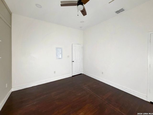 510 E LOCUST ST, San Antonio, TX 78212