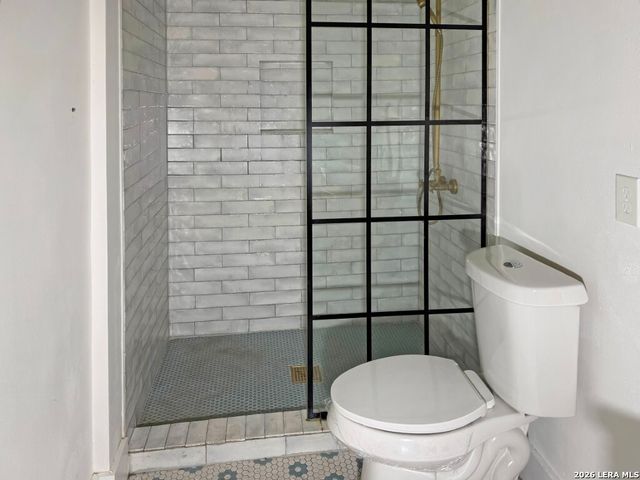 510 E LOCUST ST, San Antonio, TX 78212