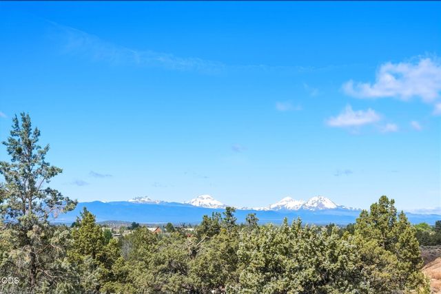 65238 85th Place, Bend, OR 97703
