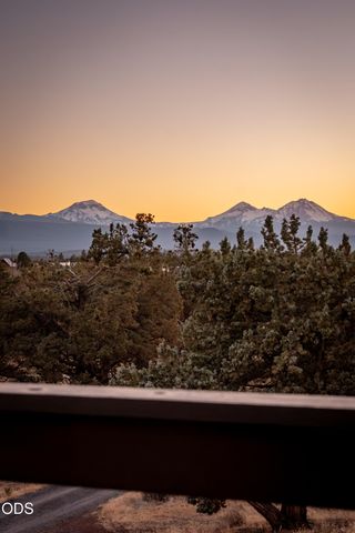 65238 85th Place, Bend, OR 97703