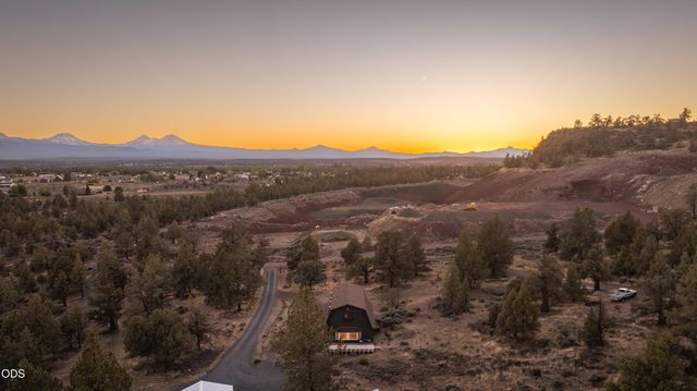 65238 85th Place, Bend, OR 97703