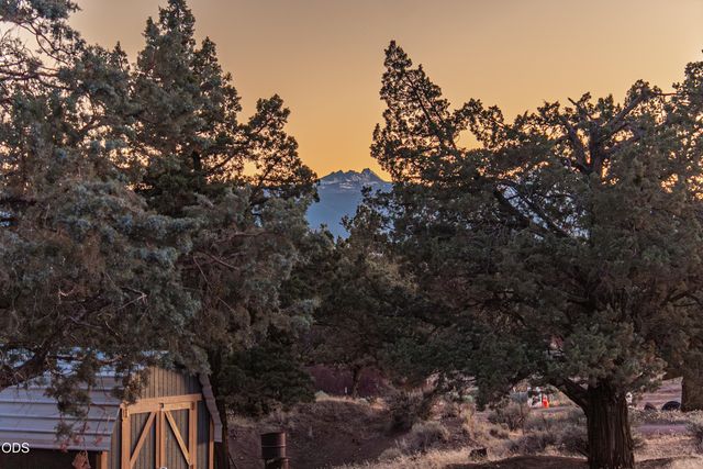 65238 85th Place, Bend, OR 97703