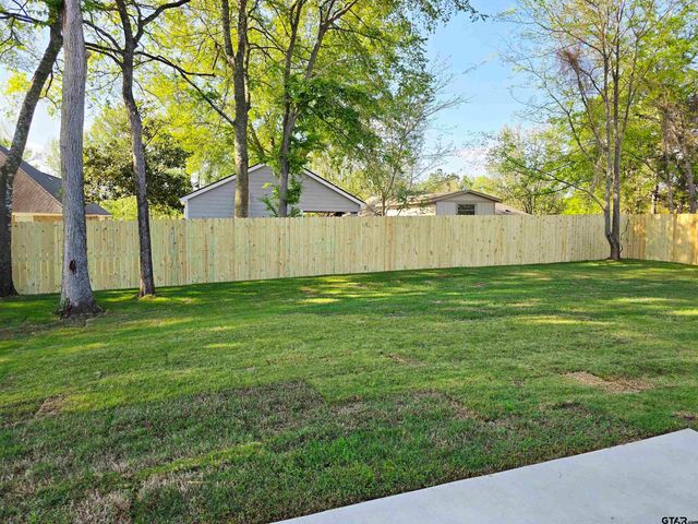 324 Erica Way, Lindale, TX 75771
