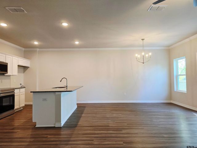 324 Erica Way, Lindale, TX 75771