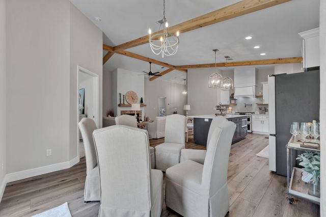 1999 N 95 A, Cantonment, FL 32533