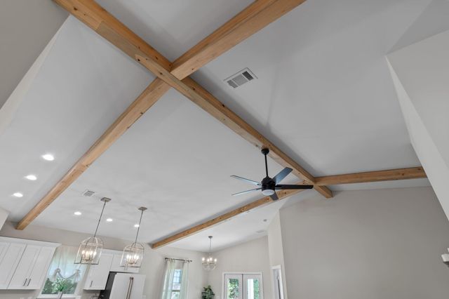 1999 N 95 A, Cantonment, FL 32533