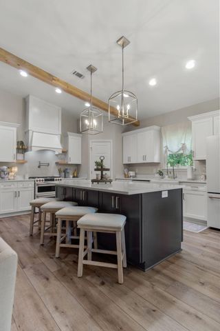 1999 N 95 A, Cantonment, FL 32533