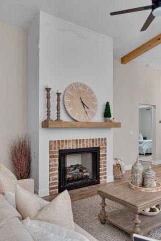 1999 N 95 A, Cantonment, FL 32533